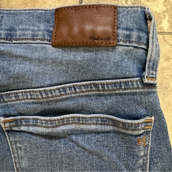 Madewell 10” High-Rise Skinny Jeans Dewitt Wash Button Fly Raw Hem size 27 - Picture 8 of 12